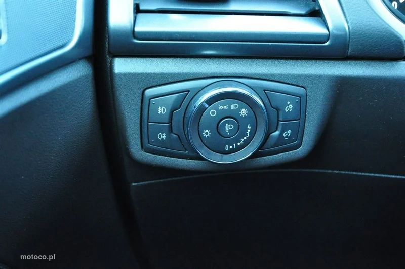 Ford Mondeo V 35