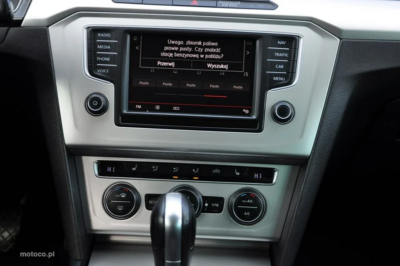 Volkswagen Passat Variant B8 32