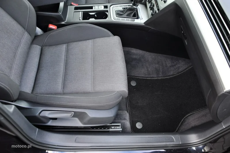 Volkswagen Passat Variant B8 28