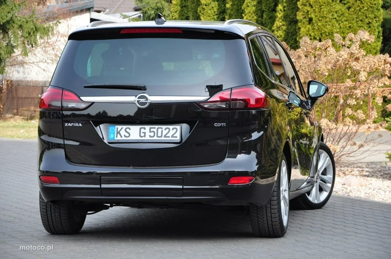 Opel Zafira C Tourer 13