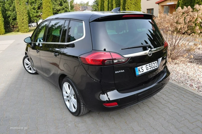 Opel Zafira C Tourer 23