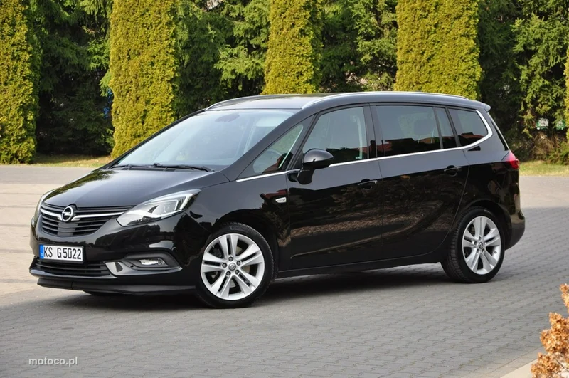Opel Zafira C Tourer 4