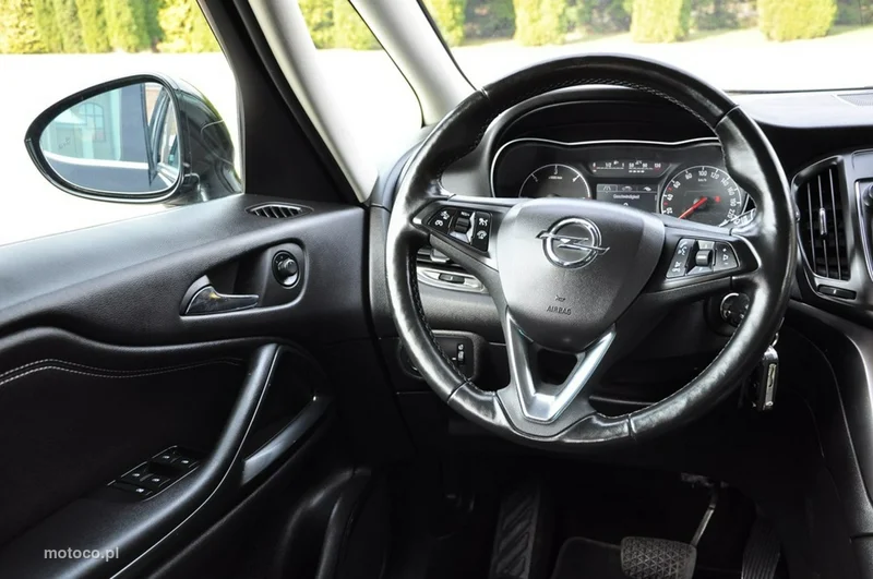 Opel Zafira C Tourer 34