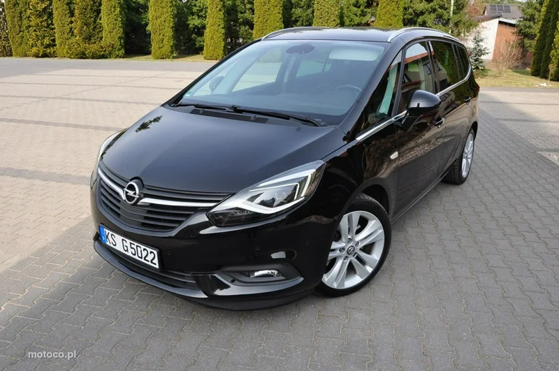 Opel Zafira C Tourer 7