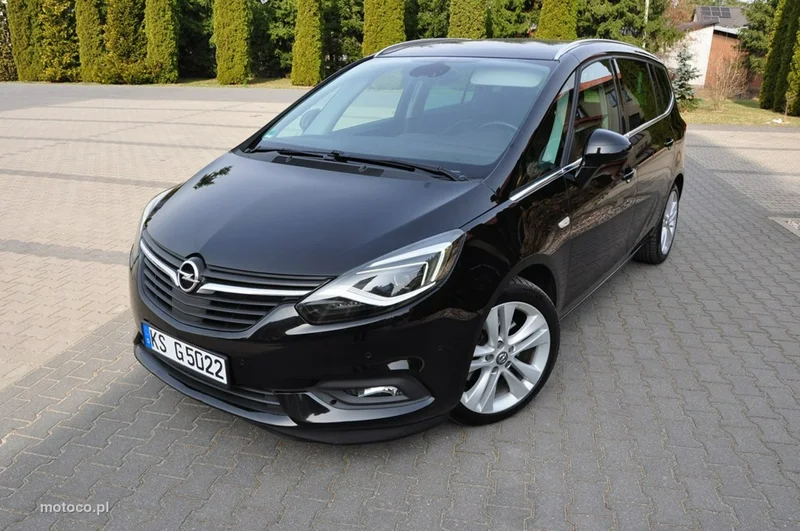 Opel Zafira C Tourer 7