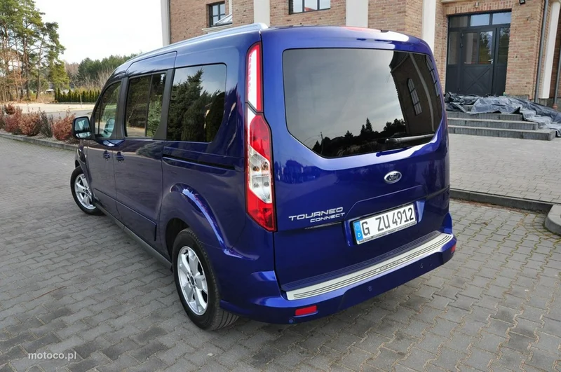 Ford Tourneo Connect 23