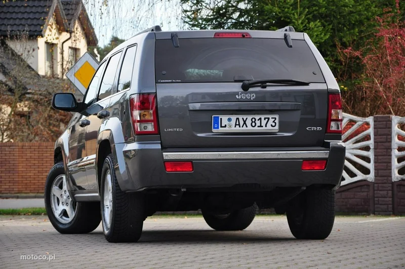 Jeep Grand Cherokee 24