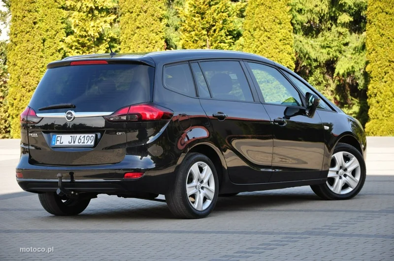 Opel Zafira C Tourer 14