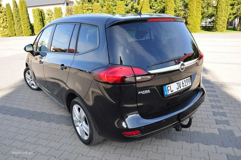Opel Zafira C Tourer 23
