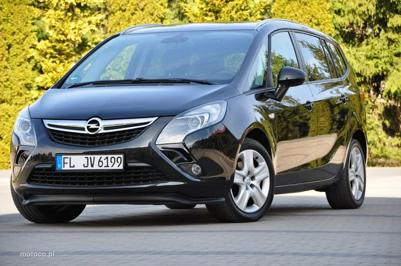 Opel Zafira C Tourer 5