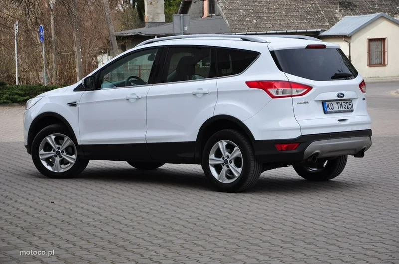 Ford Kuga II 23