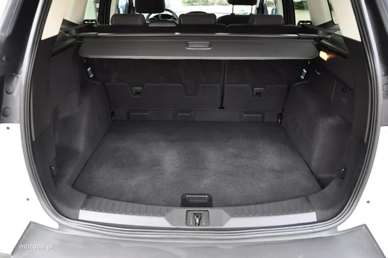 Ford Kuga II 27