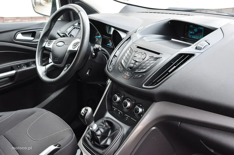 Ford Kuga II 29