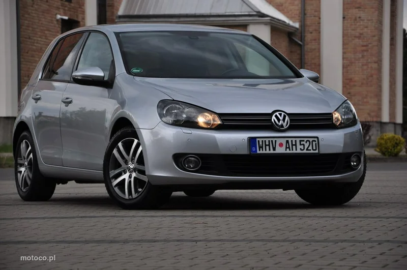 Volkswagen Golf VI 11