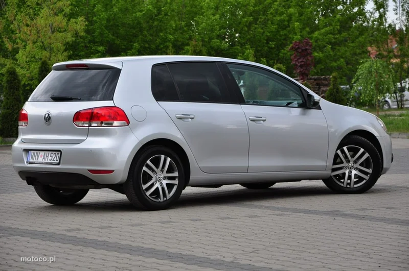 Volkswagen Golf VI 15