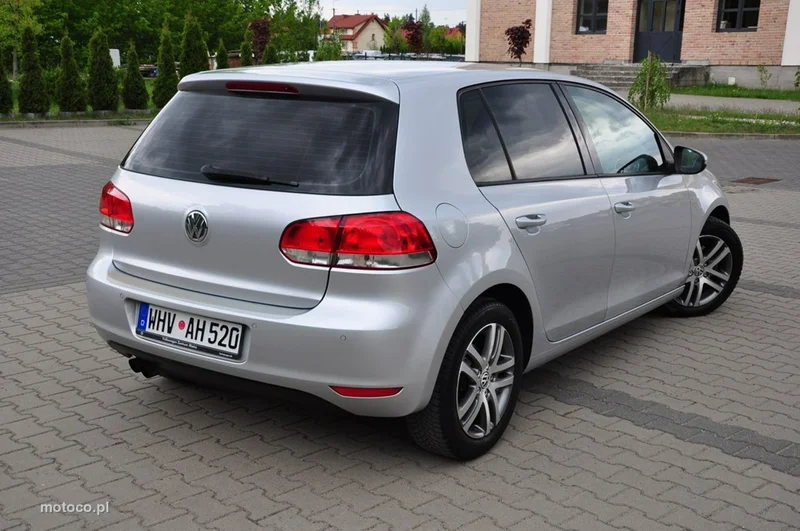 Volkswagen Golf VI 18