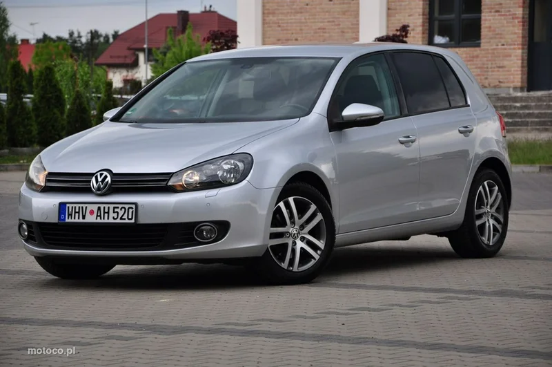 Volkswagen Golf VI 3