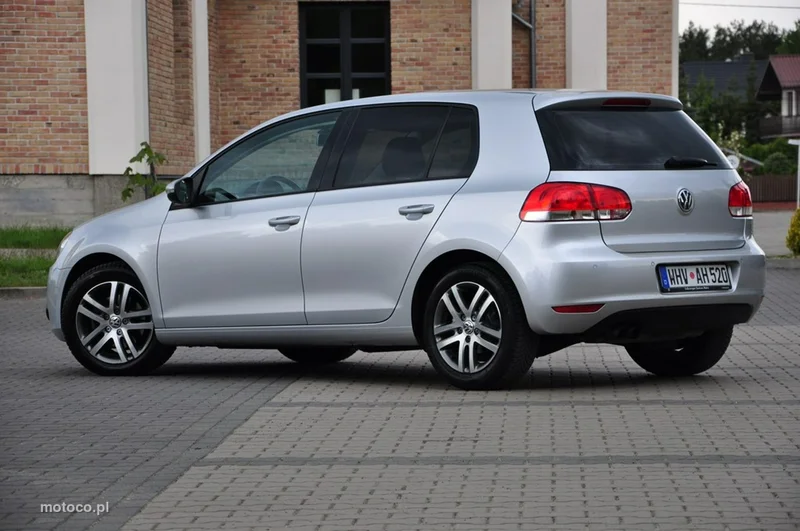 Volkswagen Golf VI 21