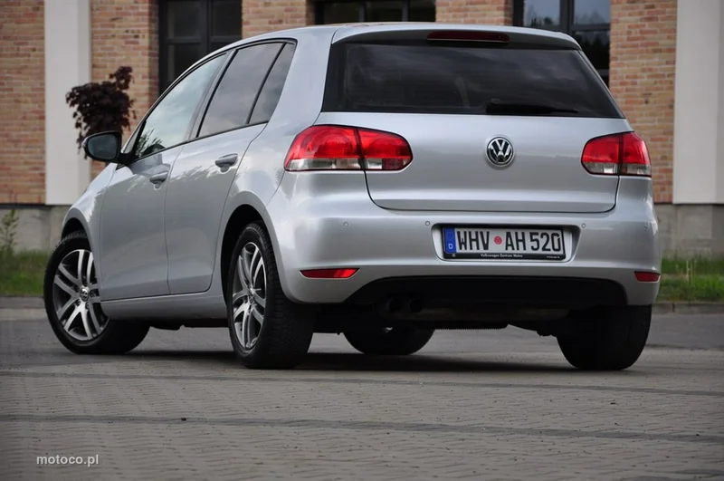 Volkswagen Golf VI 22