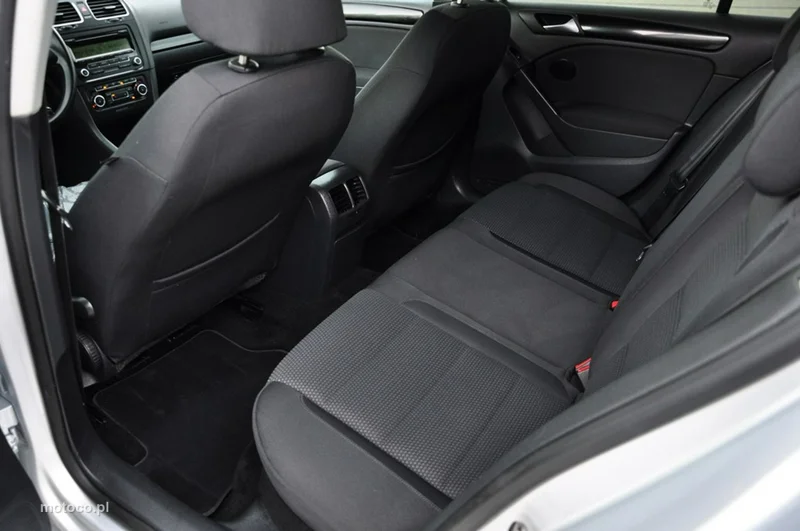 Volkswagen Golf VI 24
