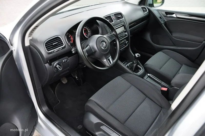 Volkswagen Golf VI 29