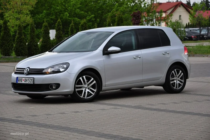 Volkswagen Golf VI 4