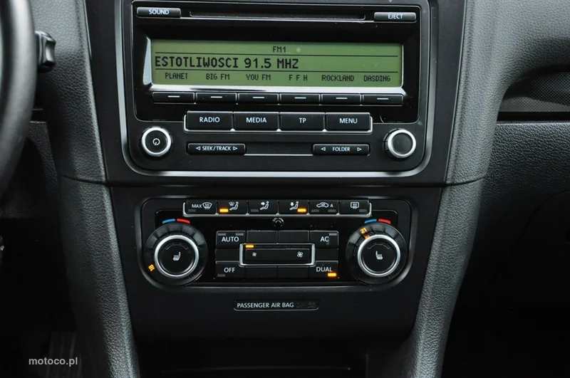 Volkswagen Golf VI 32