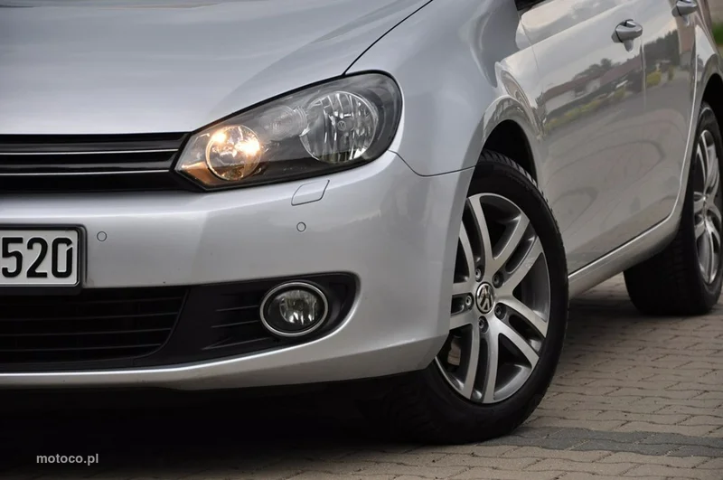 Volkswagen Golf VI 6