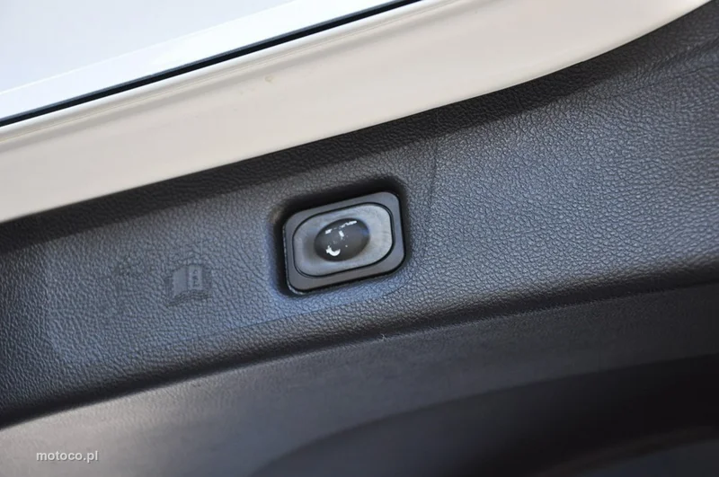 Ford S-Max II 26