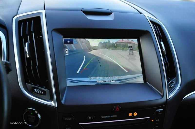 Ford S-Max II 39