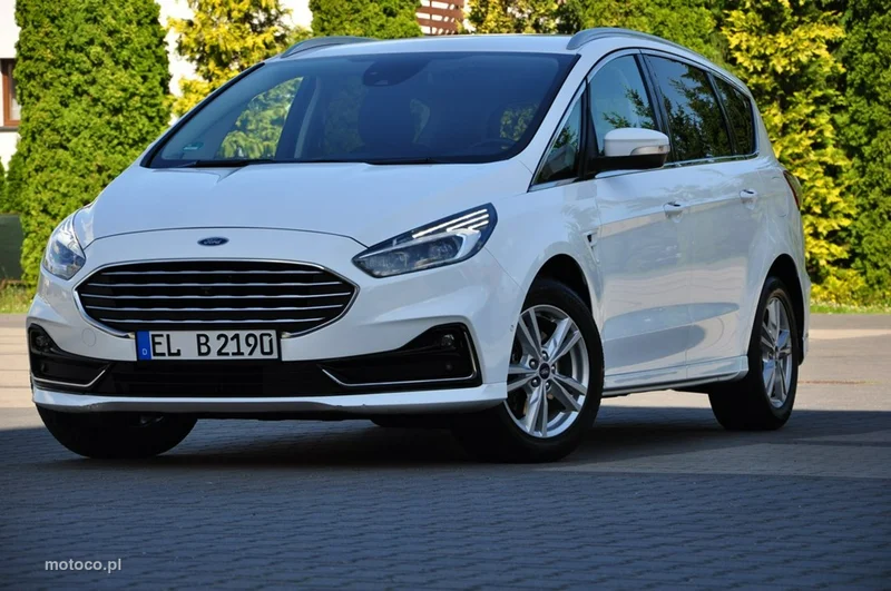 Ford S-Max II 5