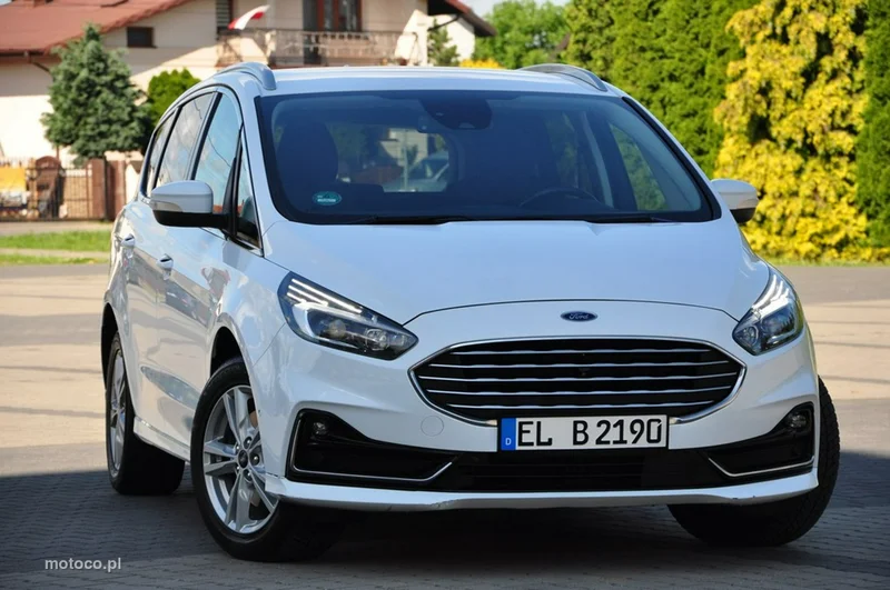 Ford S-Max II 8