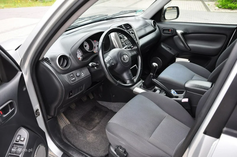 Toyota RAV 4 XA30 29