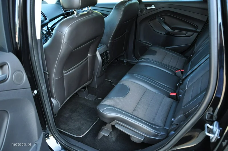 Ford Kuga II 24