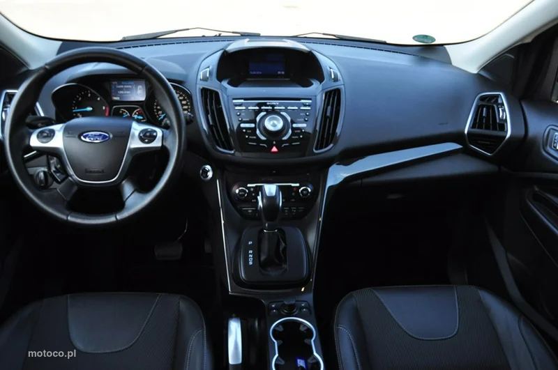 Ford Kuga II 32