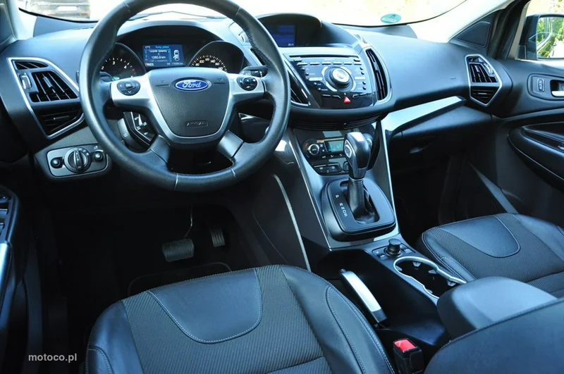 Ford Kuga II 38