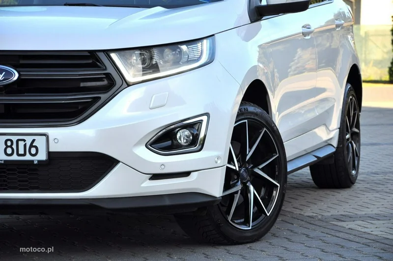 Ford Edge 6