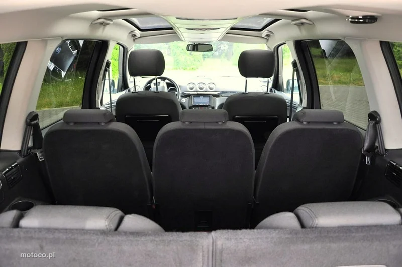 Ford Galaxy II 22