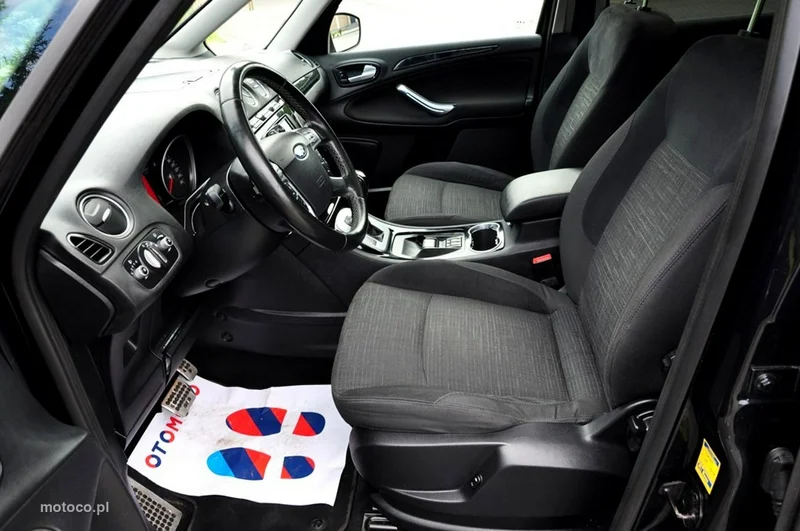 Ford Galaxy II 24