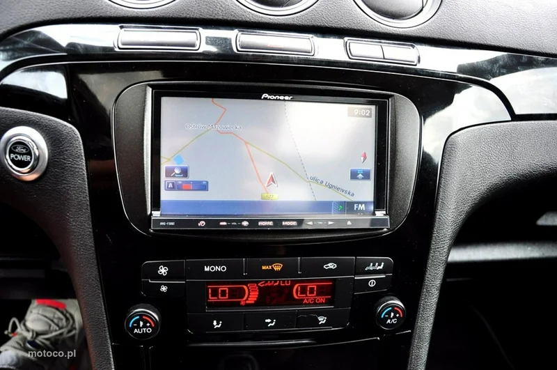 Ford Galaxy II 30
