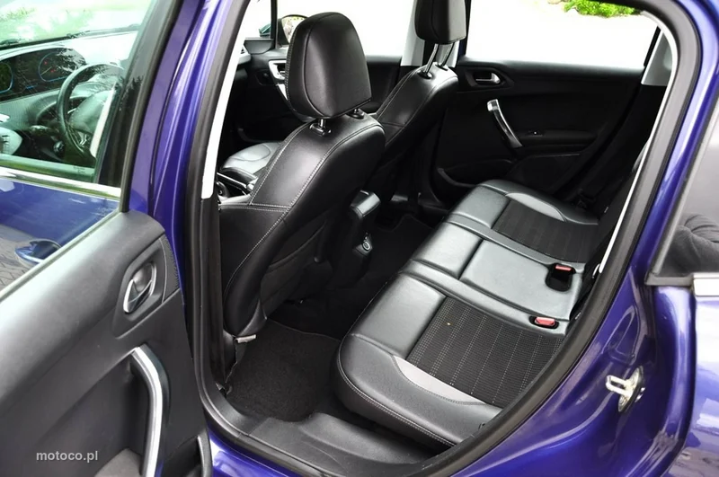 Peugeot 2008 24