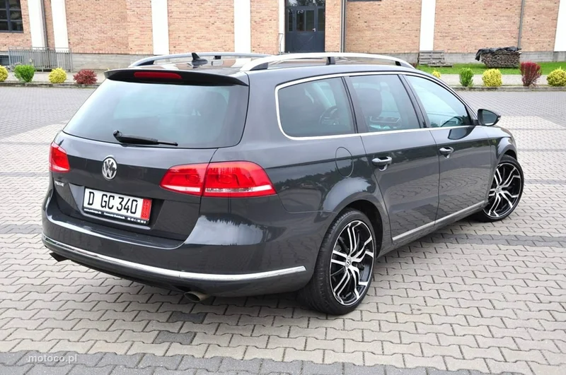 Volkswagen Passat Variant B7 13