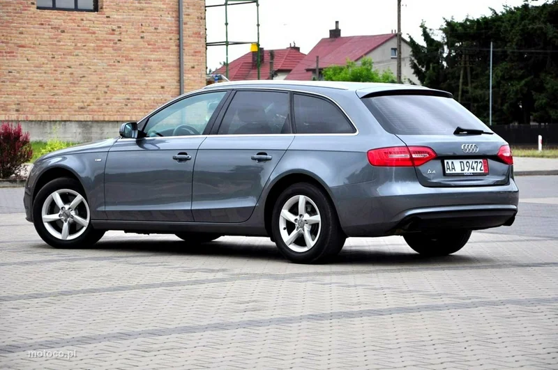 Audi A4 B8 20