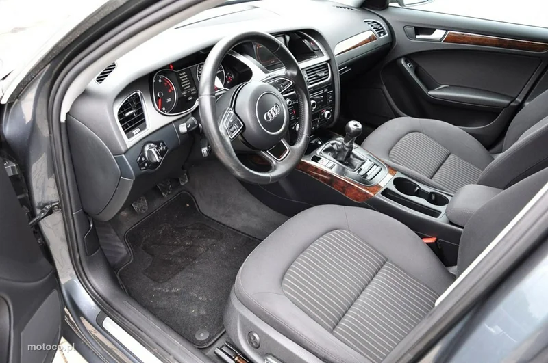Audi A4 B8 28