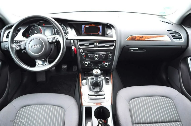 Audi A4 B8 29