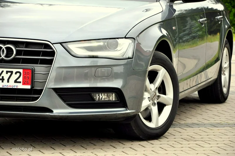 Audi A4 B8 6