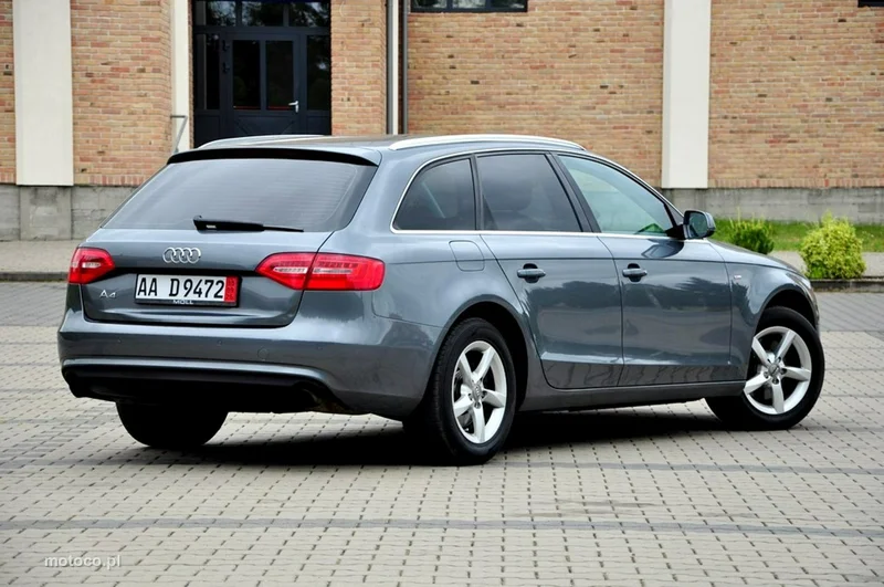 Audi A4 B8 9