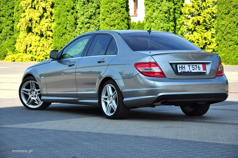 Mercedes-Benz Klasa C W204 C 220 21