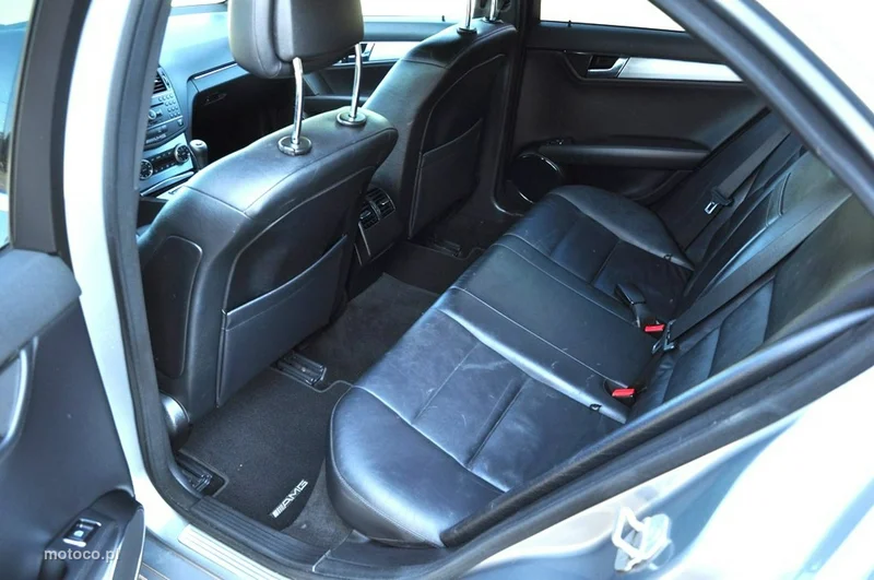 Mercedes-Benz Klasa C W204 C 220 25