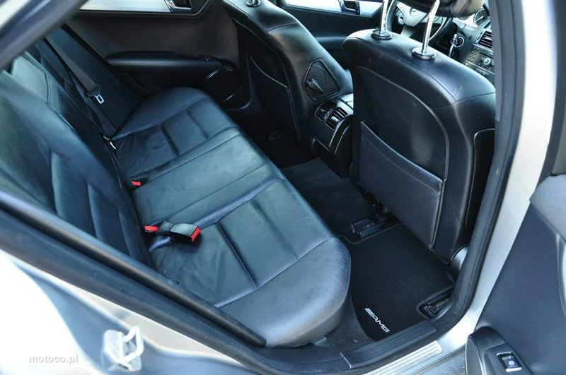 Mercedes-Benz Klasa C W204 C 220 28